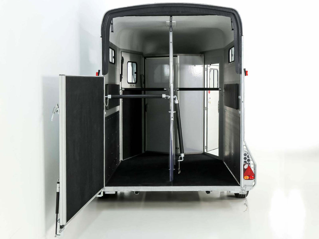 Cheval Liberte Pferdeanhänger Touring XL Country|Sattelkammer|Frontausstieg|schwarz