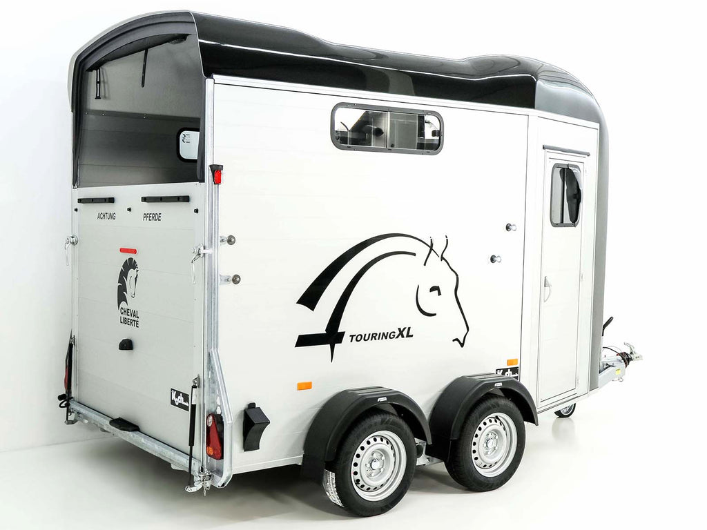 Cheval Liberte Pferdeanhänger Touring XL Country|Sattelkammer|Frontausstieg|schwarz