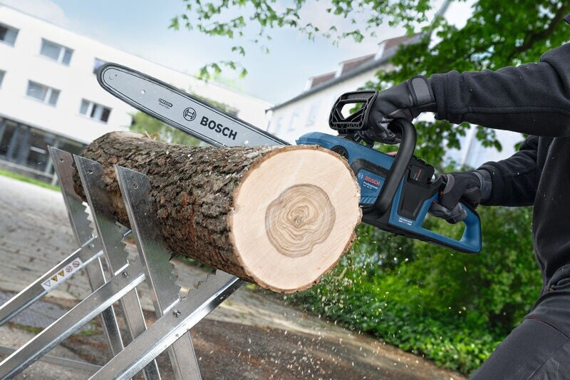 Bosch GKE 18V-40 Akku-Kettensäge