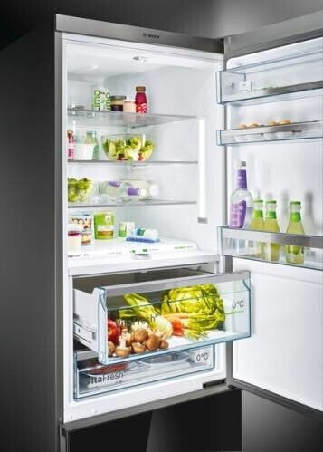 Bosch Kühl-Gefrierkombination KGE36EICP
